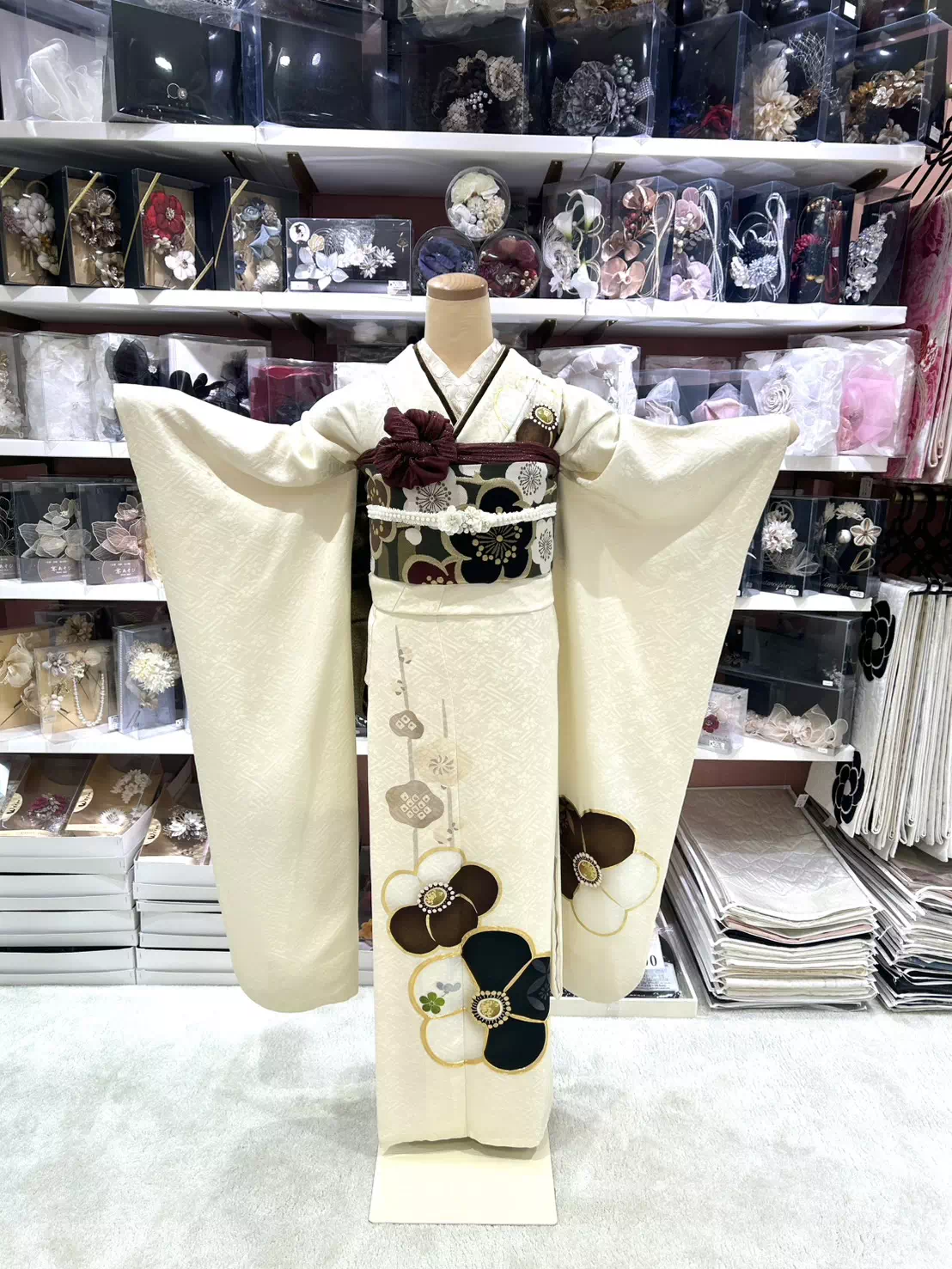 TAKAZEN姫路店　姫路市　成人式　卒業式　袴　振袖　イマドキ振袖　着物メーカーブランド　モデル着用振袖　