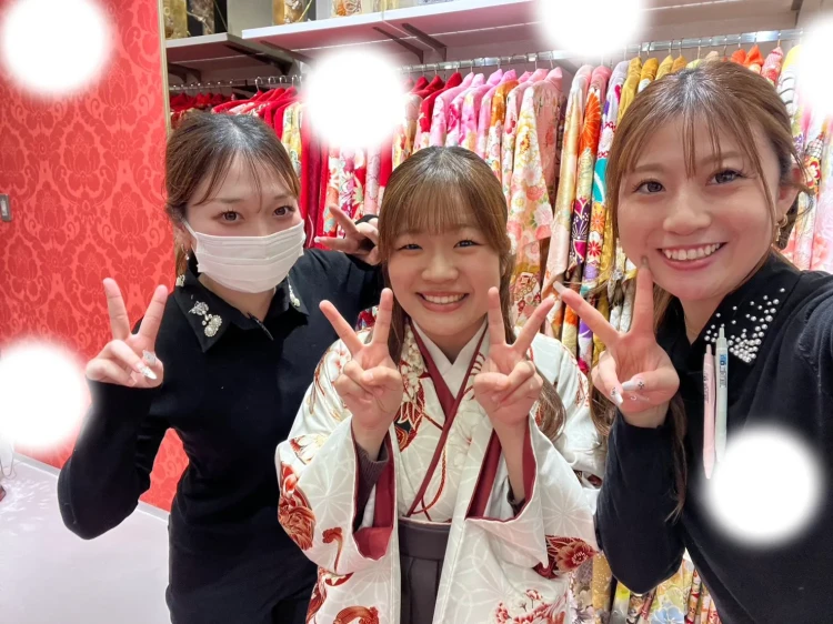 【TAKAZEN大阪梅田本店】♡20日　大阪梅田で2026年卒業のかわいい古典柄袴姫ちゃん♡