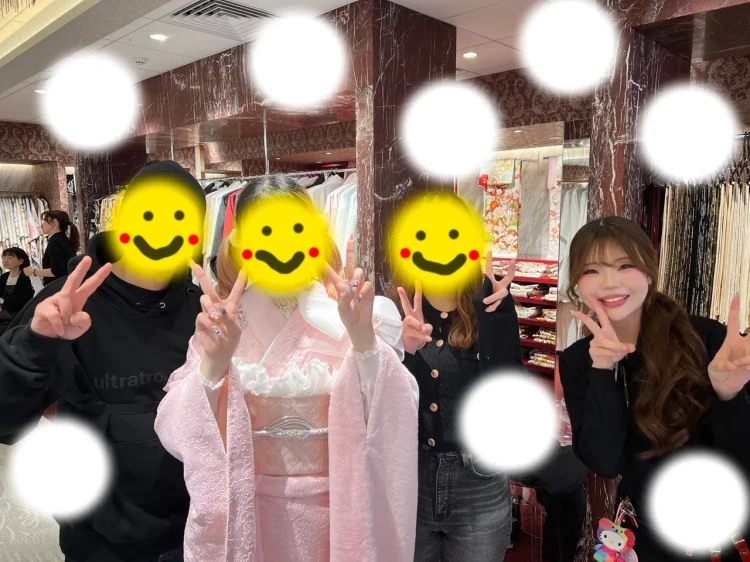 振袖レンタル　東京　表参道　かわいい　おしゃれ　かわいい　ピンク　ふわふわ