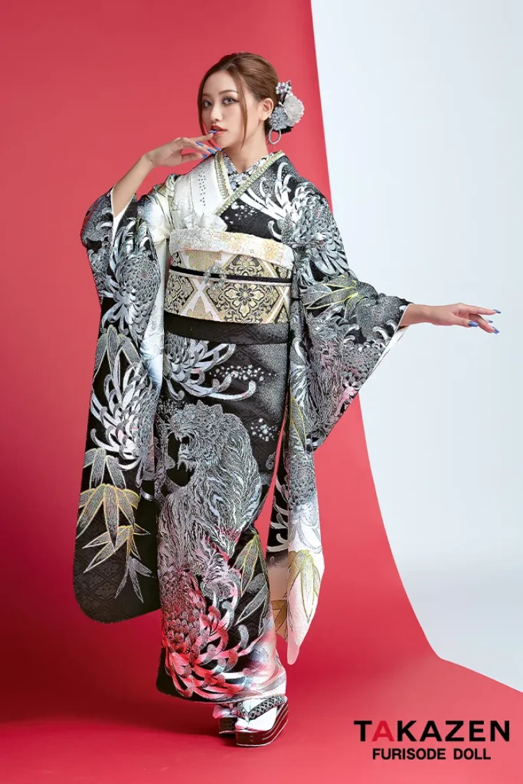 ジャパンモード　黒/シルバー　本家虎柄一番人気　ギラギラ　かっこいい振袖　一番目立つ　派手　ギャル　クール　いかつい　中村りおん