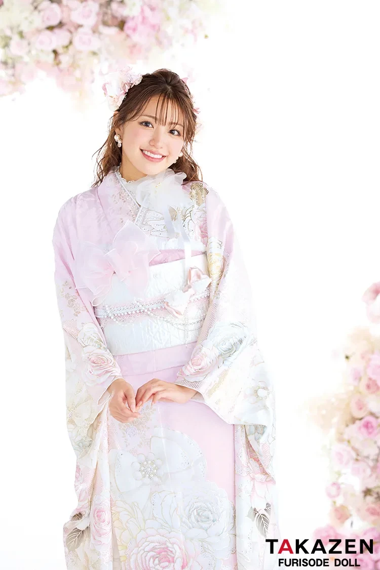 TAKAZENのレンタル振袖 ヘップバーン最新作 コスメカラー ピンク バラ柄/リボン柄 一番かわいい ガーリー キラキラ スワロフスキー・パール付き 香音【通販可】27001