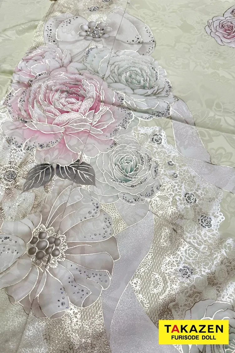 TAKAZENのレンタル振袖 ヘップバーン最新作 コスメカラー イエロー/ペールイエロー バラ柄/リボン柄 透明感 かわいい ガーリー キラキラ スワロフスキー・パール付き 香音【通販可】27004