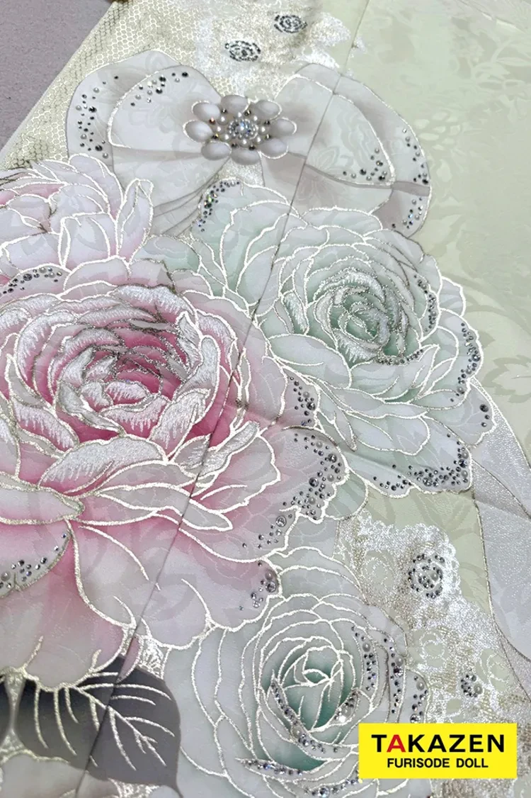 TAKAZENのレンタル振袖 ヘップバーン最新作 コスメカラー イエロー/ペールイエロー バラ柄/リボン柄 透明感 かわいい ガーリー キラキラ スワロフスキー・パール付き 香音【通販可】27004