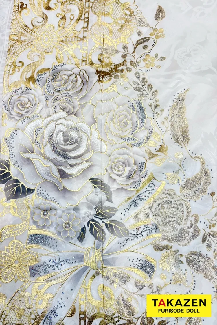 TAKAZENのレンタル振袖 最新作ヘップバーンローズ 白金/ゴールド バラ柄 キラキラスワロフスキー エレガント きれいめ レースインナー ゴージャス 伊藤桃々【通販可】27009