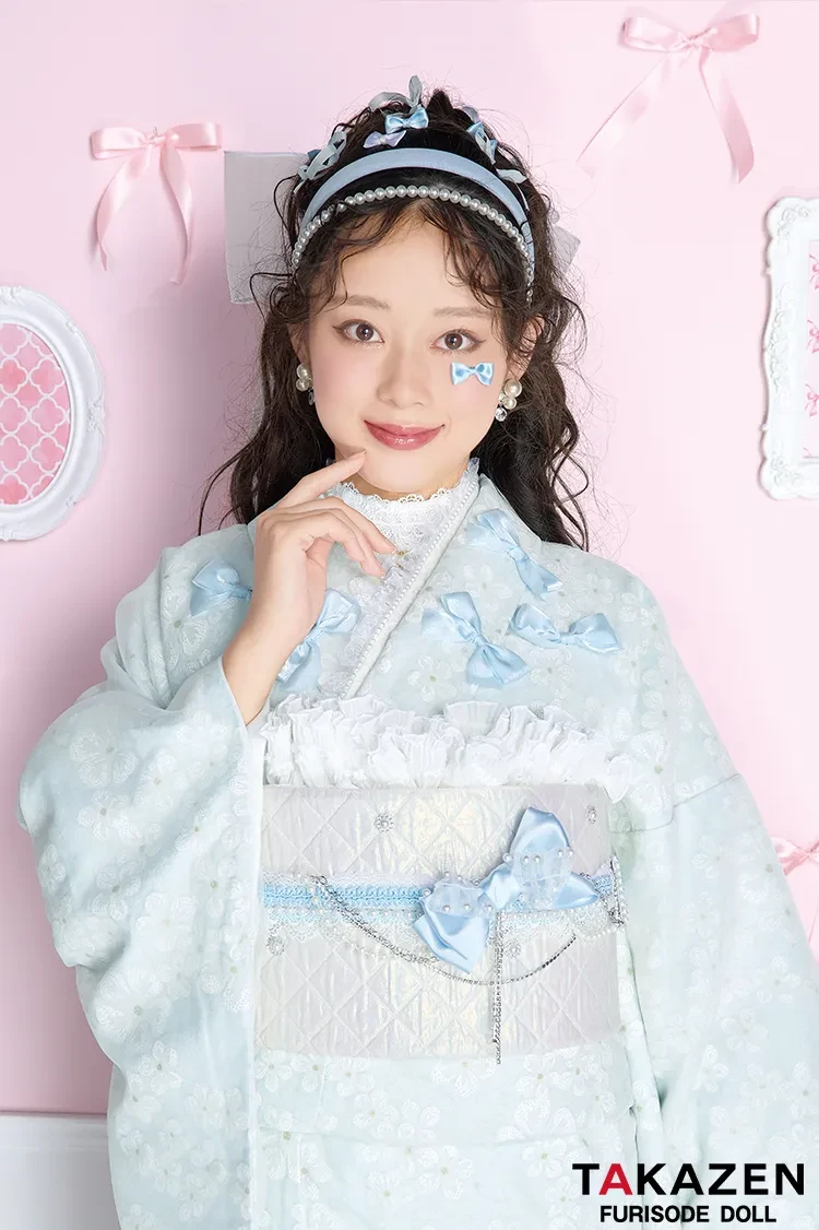 TAKAZENのレンタル振袖 最新作ヘップバーンキュート 水色 リボン付き オーガンジー/レース 一番かわいい ラブリー レースインナー 洋風 姫系 佐藤不二子【通販可】27014