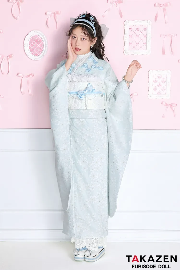 TAKAZENのレンタル振袖 最新作ヘップバーンキュート　水色　リボン付き　オーガンジー/レース　一番かわいい　ラブリー　レースインナー　洋風　姫系　佐藤不二子【通販可】27014