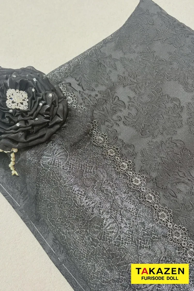 TAKAZENのレンタル振袖 最新作ヘップバーンシュシュ 黒/オールブラックコーデ お花付き ジャガード生地/レース ワンホンスタイル ゴージャス レースインナー キラキラ 伊藤桃々【通販可】27016