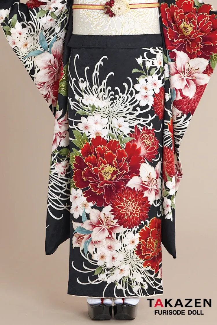 TAKAZENのレンタル振袖 最新作正統派古典　黒/赤　乱菊柄　かっこいい　大人っぽい　Kamishibai Story of anoブランド振袖　きれいめ　南琴奈【通販可】27025　