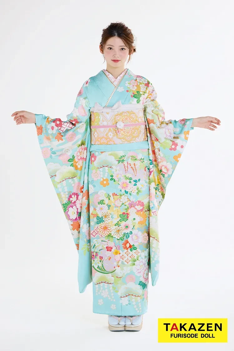 TAKAZENのレンタル振袖 最新作プレミアム古典　水色/淡い色　菊柄/七宝　吉澤織物　吉祥の晴れ着田中優子の世界　綺麗　透明感のある振袖　上品　南琴奈【通販可】27036
