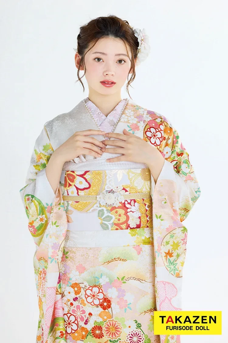 TAKAZENのレンタル振袖 最新作プレミアム古典 白ピンク/白地 菊柄/鹿の子模様 吉澤織物 文樂・人間国宝吉田蓑助の世界 かわいい 透明感のある振袖 上品 南琴奈【通販可】27037