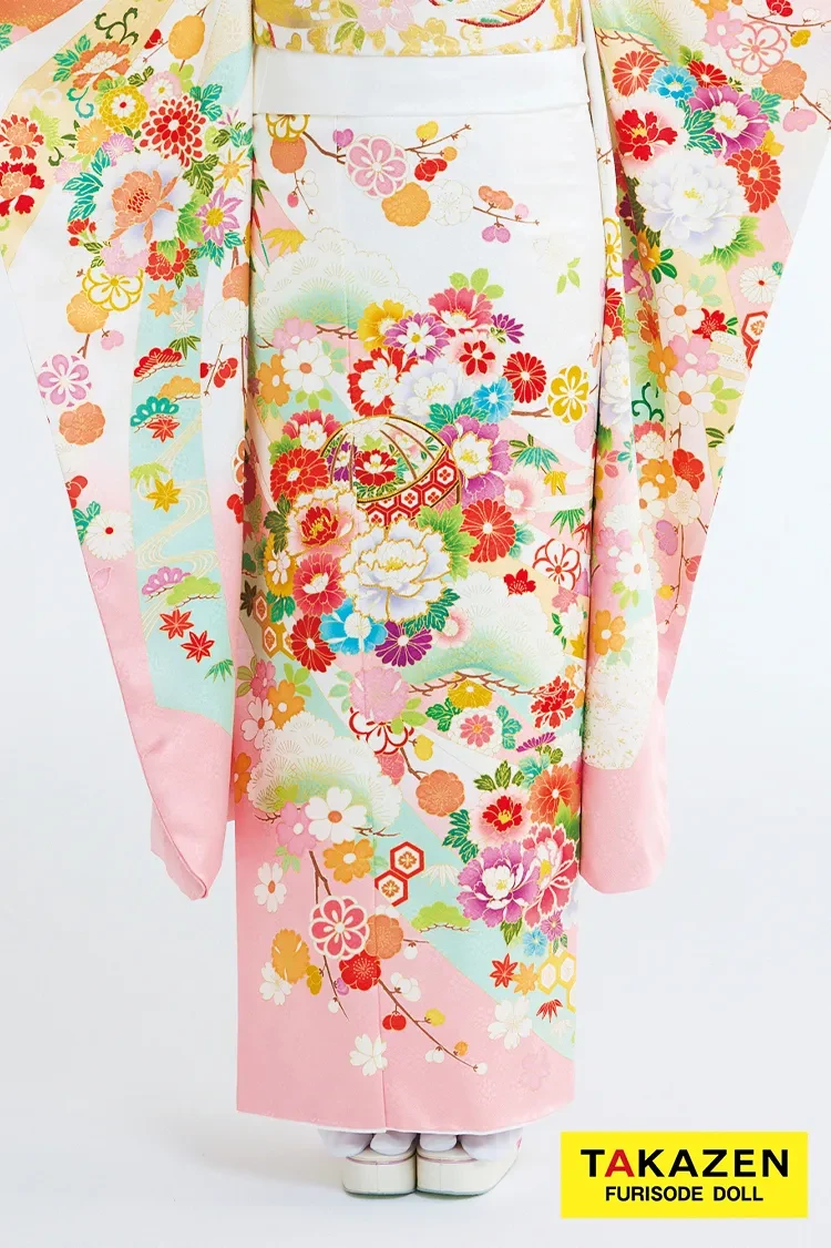 TAKAZENのレンタル振袖 最新作プレミアム古典　白ピンク/白地　菊柄/鹿の子模様　吉澤織物　吉祥の晴れ着田中優香の世界　かわいい　はんなり　上品　佐藤不二子【通販可】27038