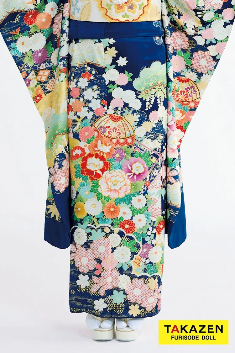 TAKAZENのレンタル振袖 最新作プレミアム古典 紺色/ブルー 吉澤織物 毬柄/牡丹柄 吉祥の晴れ着田中優香の世界 かわいらしい 上品 佐藤不二子【通販可】27039