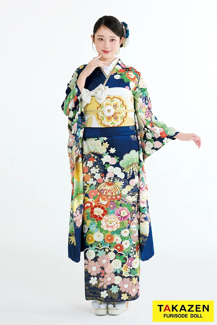 TAKAZENのレンタル振袖 最新作プレミアム古典　紺色/ブルー　吉澤織物　毬柄/牡丹柄　吉祥の晴れ着田中優香の世界　かわいらしい　上品　佐藤不二子【通販可】27039
