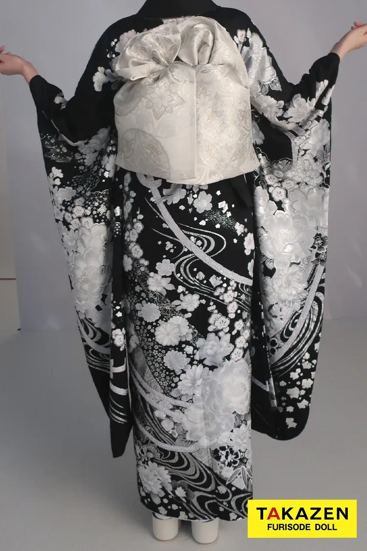 TAKAZENのレンタル振袖 最新作高級古典　黒/白/シルバー　和柄　関芳　最高級金彩刺繍絞り友禅　スワロフスキー付き　キラキラ　かっこいい　大人っぽい　周防ジゼル【通販可】27046