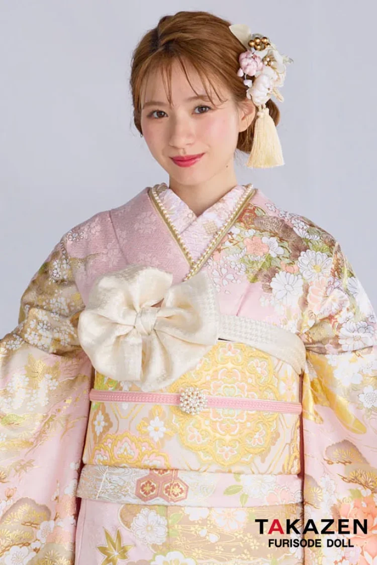 TAKAZENのレンタル振袖 最新作プレミアム古典　ピンク/白　毬柄/鹿の子　関芳　最高級金彩刺繍絞り友禅　かわいらしい　タカゼンオリジナル　白宮みずほ【通販可】27049