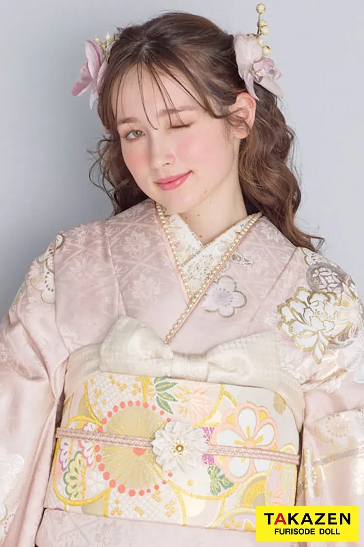 TAKAZENのレンタル振袖 最新作くすみカラー古典 ピンク淡い色 桜柄 かわいい 清楚 上品 今どき トレンド 周防ジゼル【通販可】27055