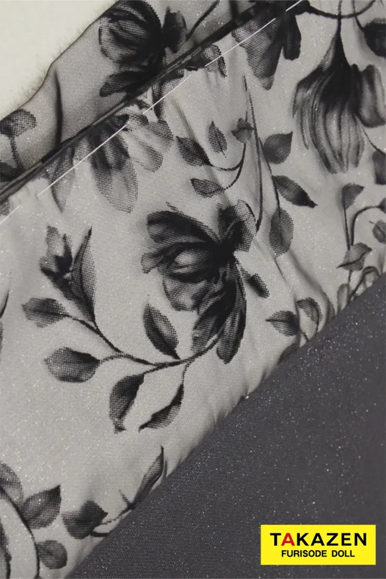 TAKAZENのレンタル振袖 最新作ヴィンテージスタイル　黒/黒ベース　シンプル　スタイリッシュ　おしゃれ　フロッキー生地　大人っぽい　南琴奈【通販可】27063