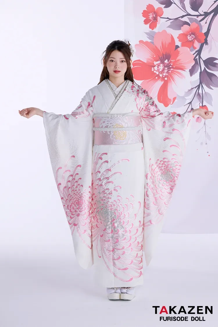 TAKAZENのレンタル振袖 最新作粋古典　白ピンク　乱菊柄/大柄　最高級金彩刺繍友禅　すっきり　きれいめ　シンプル　大人っぽい　スワロフスキー付き　タカゼンオリジナル　南琴奈【通販可】27066