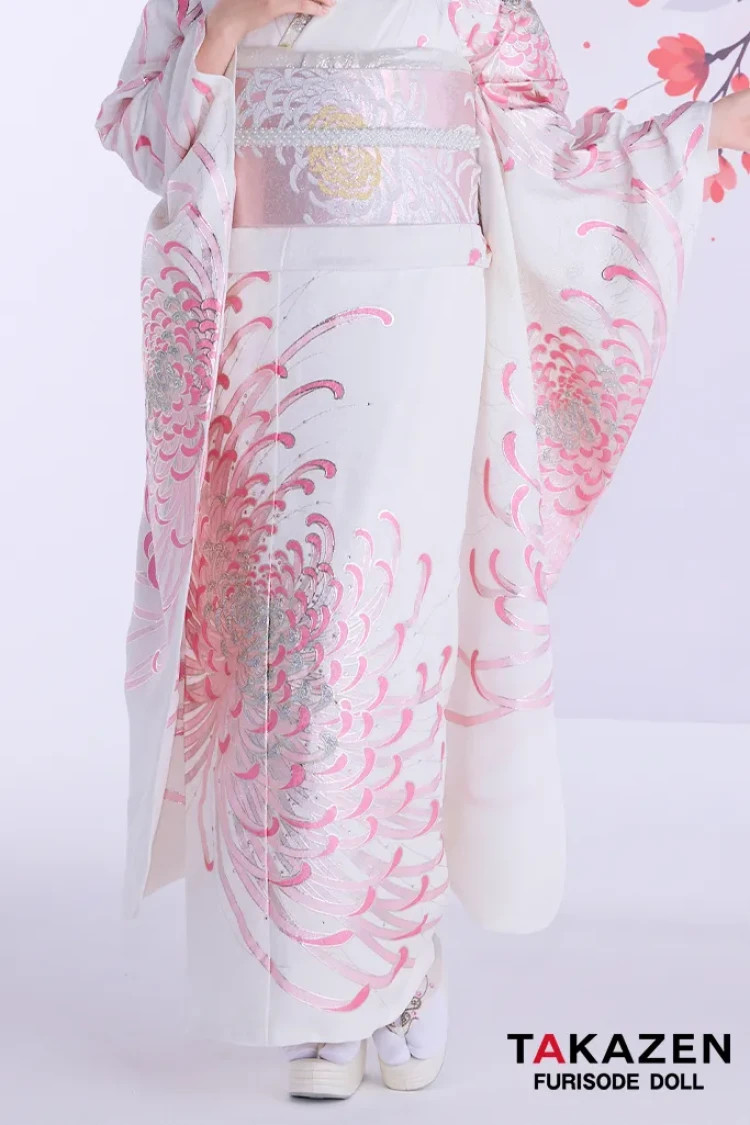 TAKAZENのレンタル振袖 最新作粋古典　白ピンク　乱菊柄/大柄　最高級金彩刺繍友禅　すっきり　きれいめ　シンプル　大人っぽい　スワロフスキー付き　タカゼンオリジナル　南琴奈【通販可】27066