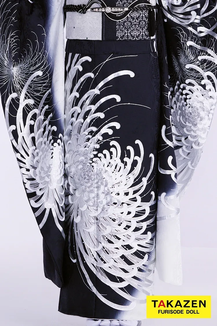TAKAZENのレンタル振袖 最新作粋古典　黒シルバー　乱菊柄/大柄　最高級金彩刺繍友禅　かっこいい　きれいめ　大人っぽい　スワロフスキー付き　タカゼンオリジナル　谷田ラナ【通販可】27067