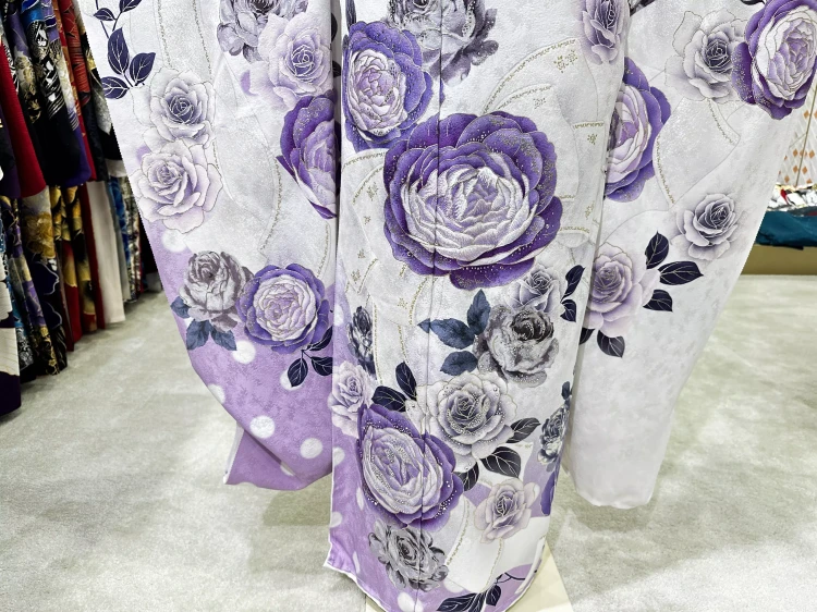 TAKAZEN姫路店　紫色　ヘップバーン　TAKAZENオリジナル　目立つ　カワイイ　キラキラ