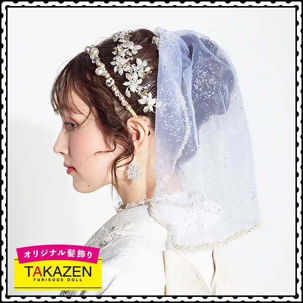 高めアップヘア×キラキラ豪華なチュ―ルの髪飾り♡白/ゴールド