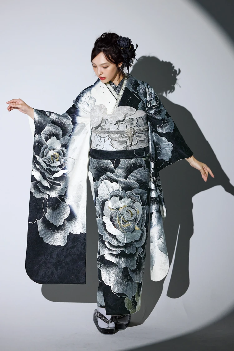 成人式振袖レンタル MODE キラキラ 派手 目立つ ギャル 黒シルバー