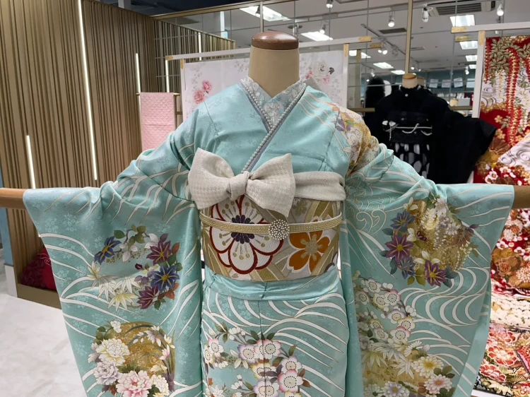 振袖レンタル　成人式　なんば　心斎橋　天王寺　大阪　人気吉澤織物水色カワイイ
