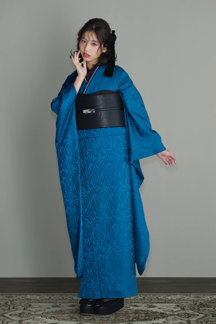 成人式振袖レンタル　ヴィンテージスタイル　きれいめ　シンプル　無地