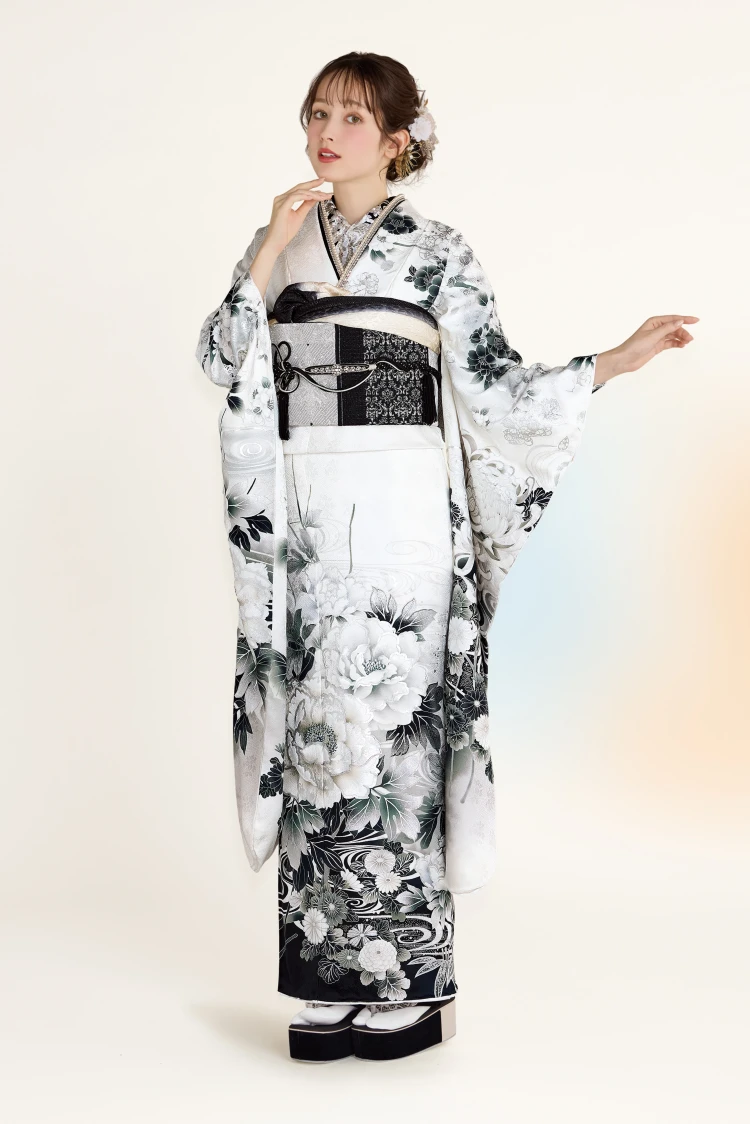 成人式振袖レンタル　正統派古典　はんなり　上品　白ベース