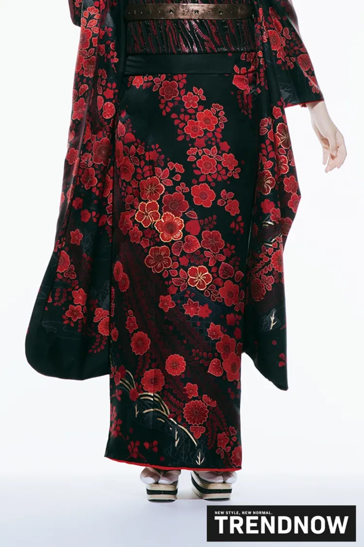 TAKAZENのレンタル振袖 最新作トレンドナウ ヴィンテージスタイル 黒/赤 シンプル かっこいい きれいめ 大人っぽい【通販可】K1291