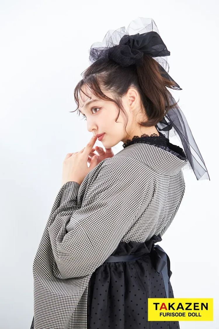 TAKAZENのレンタル袴 ヴィンテージスタイル袴 黒/グレー 千鳥柄 モノトーン おしゃれ アンティーク調 ガーリー リボン付きドレス袴 香川るな【通販可】LH7