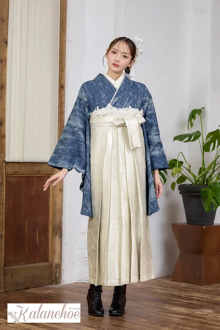 TAKAZENのレンタル袴 ヴィンテージスタイル袴　デニム生地　アンティーク調　スワロフスキー付き　キラキラ　アンティーク調【通販可】R26079