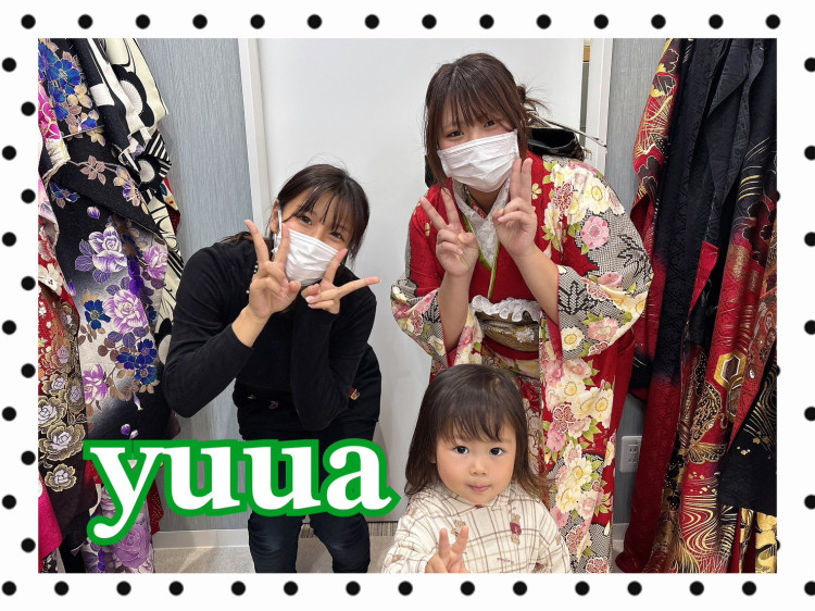 【TAKAZEN橿原店】12日♡香芝市からお越しの2027年成人 イマドキ可愛い赤色王道古典柄の華やかお振袖姫ちゃん♡