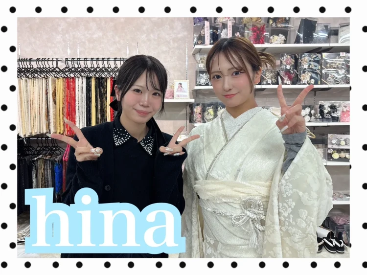 くすみカラー　オフホワイト　ベルベット生地/ジャガード生地　かわいい　お洒落　プリーツスカート　ガーリーな振袖　藤岡舞依　TAKAZEN奈良　振袖　レンタル　成人式