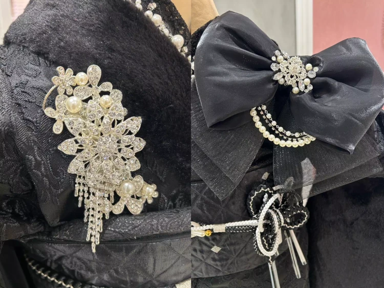 TAKAZEN姫路店　姫路市　成人式　卒業式　袴　振袖　イマドキ振袖　キラキラ　ヘップバーン　黒振袖　伊藤桃々振袖