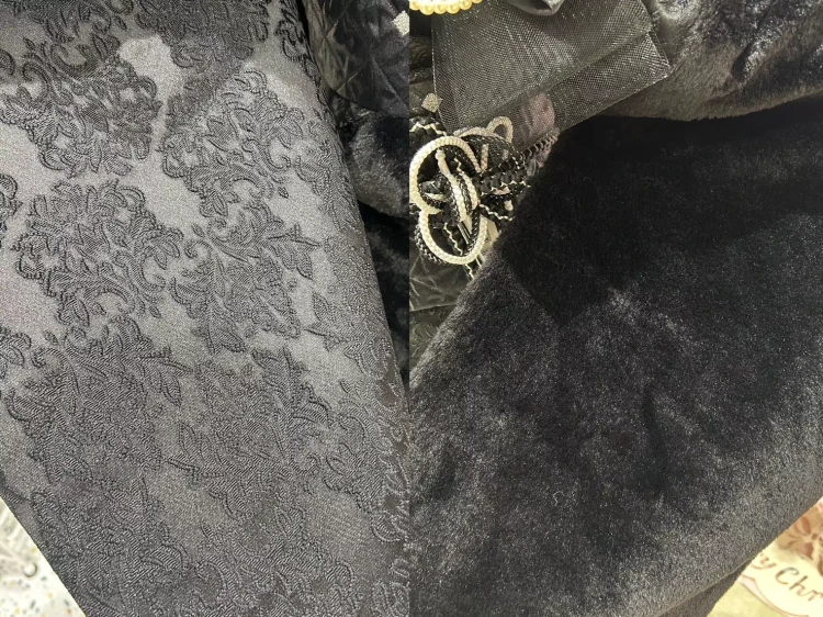 TAKAZEN姫路店　姫路市　成人式　卒業式　袴　振袖　イマドキ振袖　キラキラ　ヘップバーン　　黒振袖　ファー振袖　伊藤桃々振袖