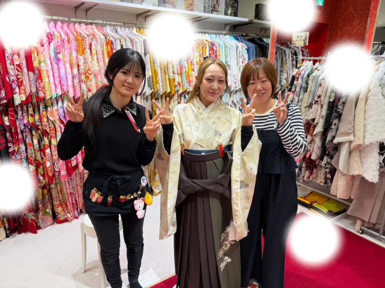 成人式　卒業式　TAKAZEN 袴レンタル　くすみ