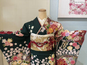 モード　振袖　成人式
