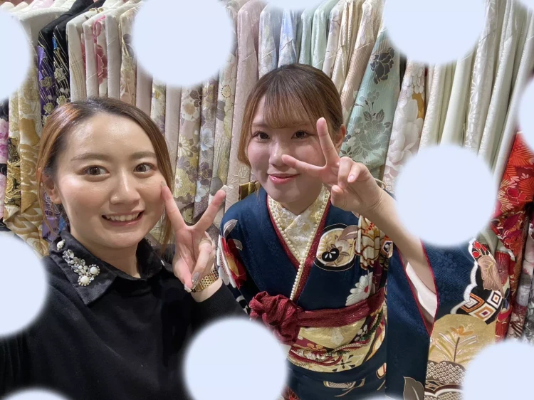 TAKAZEN姫路店　姫路市　成人式　卒業式　袴　振袖　イマドキ振袖　古典振袖　紺色振袖　帯揚げアレンジ　落ち着いた振袖　大人っぽい振袖