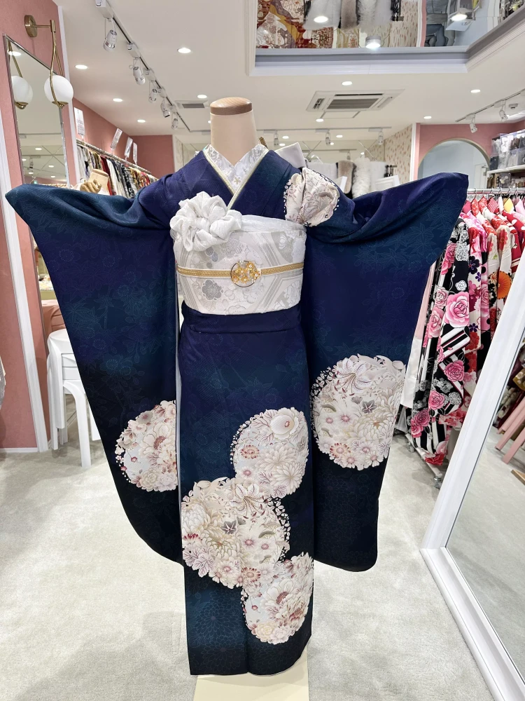 TAKAZEN姫路店　姫路市　成人式　卒業式　袴　振袖　イマドキ振袖　ちいぽぽ　着物メーカーブランド　吉木千沙都　大人っぽい　