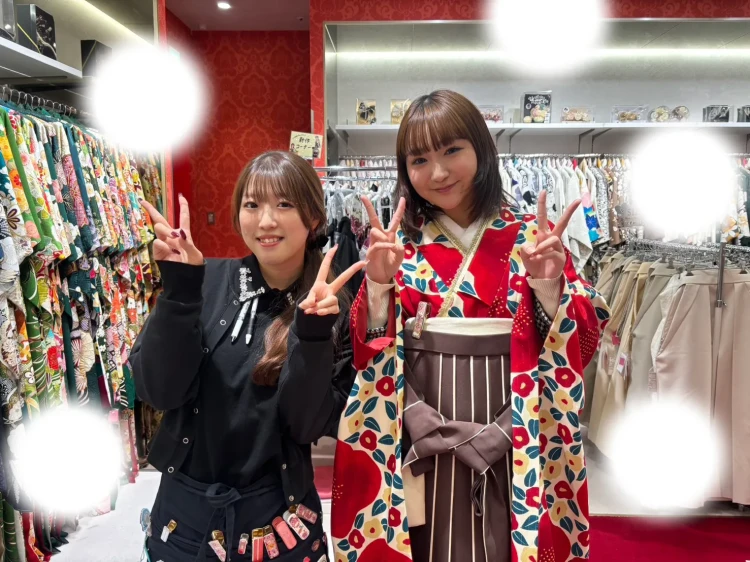 卒業式　レトロ袴　赤　カラフル