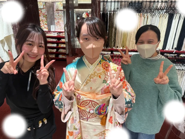 振袖レンタル　東京　表参道　成人式　かわいい　おしゃれ　古典　緑　被りたくない