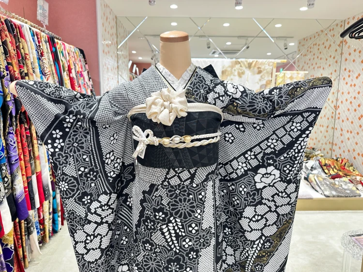 姫路市　成人式　振袖　振袖レンタル　ミントグリーン　白色　菊柄