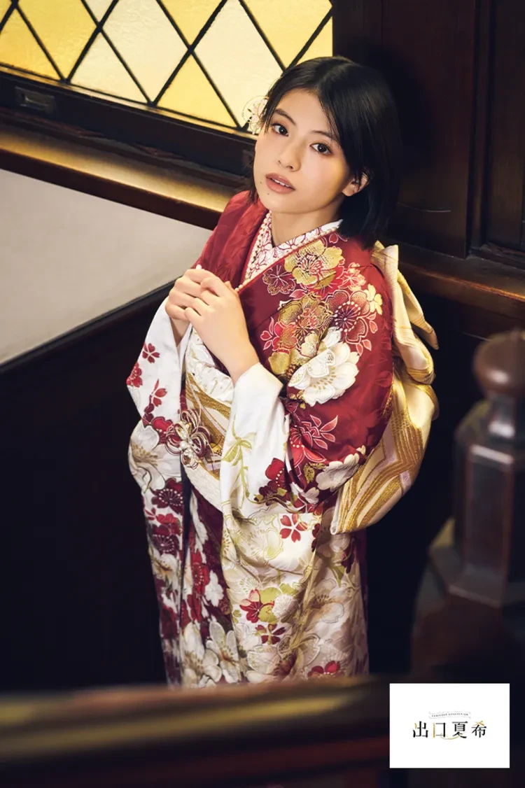 TAKAZENのレンタル振袖 出口夏希ブランド振袖　エンジ　古典柄　きれいめ　はんなり　清楚　上品【通販可】K1308