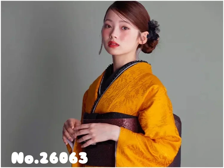 【TAKAZEN神戸旧居留地店】♡3日　シンプルでかっこいい無地振袖～ヴィンテージスタイルのご紹介♡