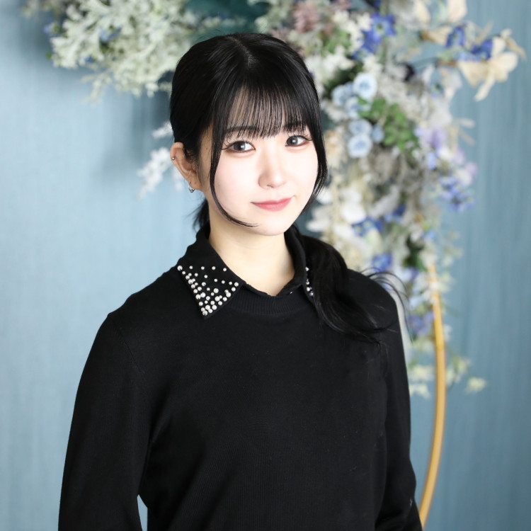 岡田　紫央璃