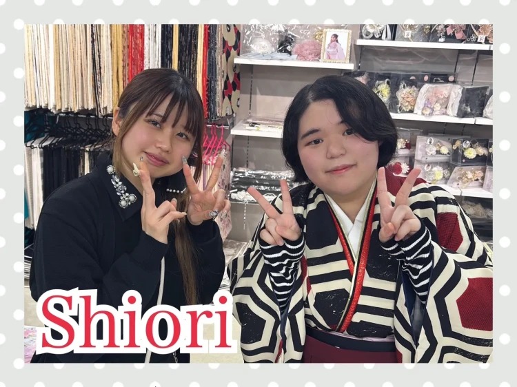 袴レンタル　レトロ　個性的　被らない　赤　黒　えんじ