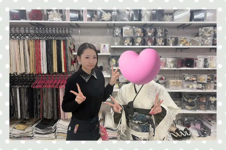 【TAKAZEN奈良店】24日💖大和郡山市からお越しの2027年成人　モノトーンのお洒落お振袖姫ちゃん🖤✨