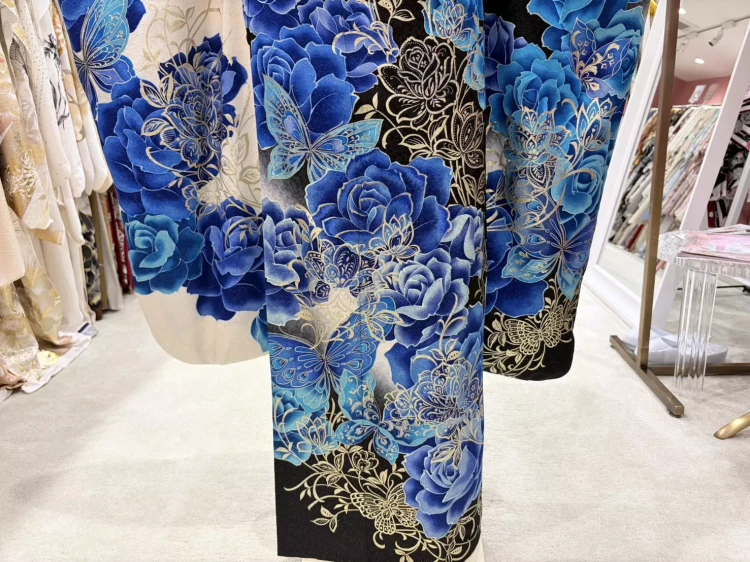 振袖レンタル　姫路　モード　青　キラキラ　ギャル　成人式